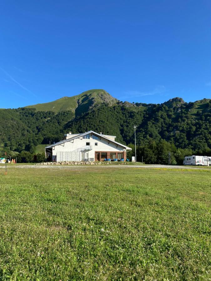 Rifugio Trifoglio Ass. Ostelli Lombardia Valtorta Bagian luar foto
